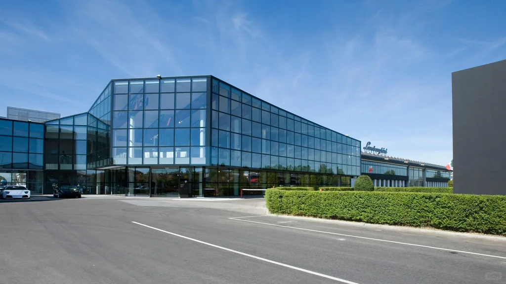 兰博基尼工厂生产线