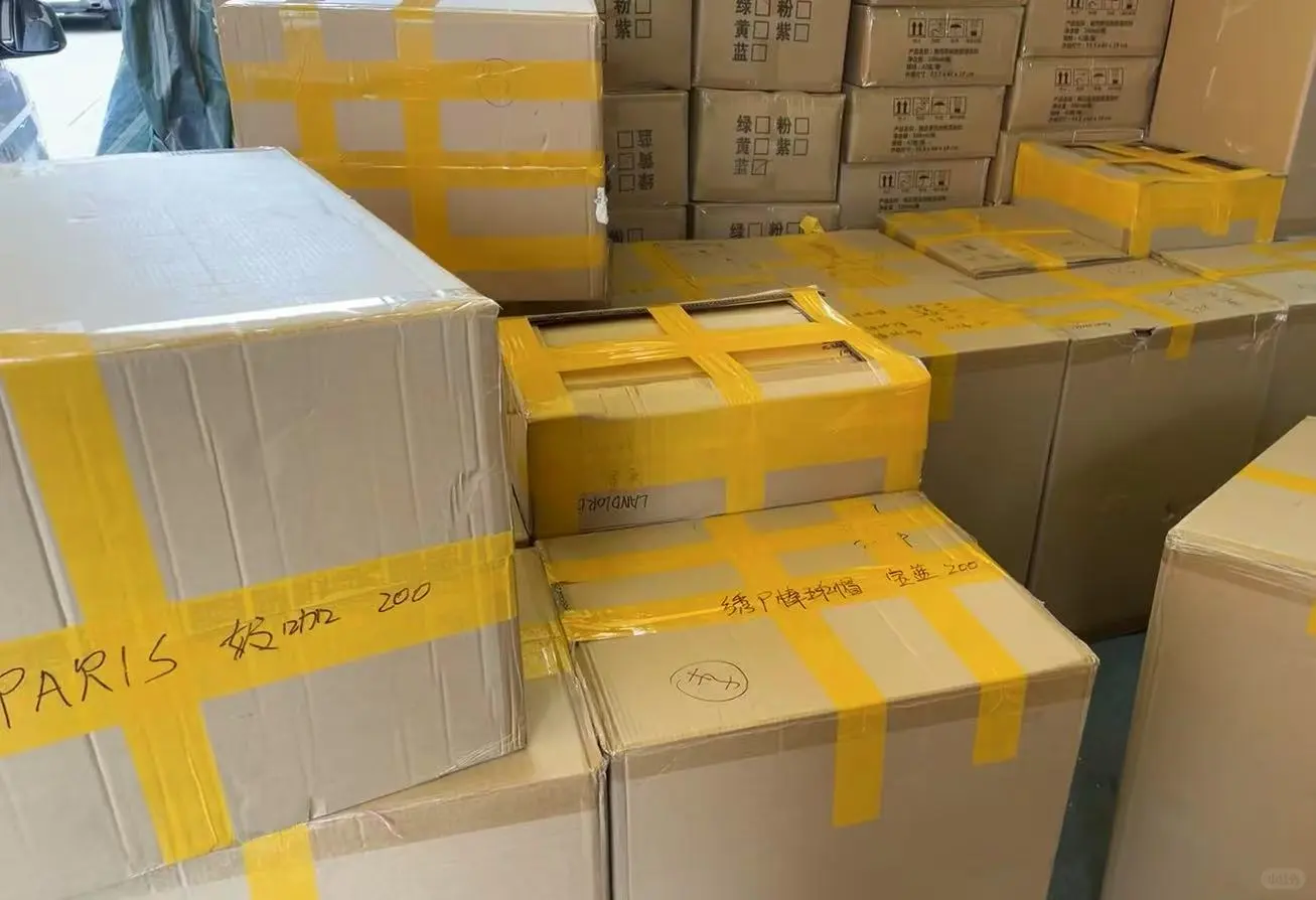 库存清货9.9?带走两顶?包车手慢?️