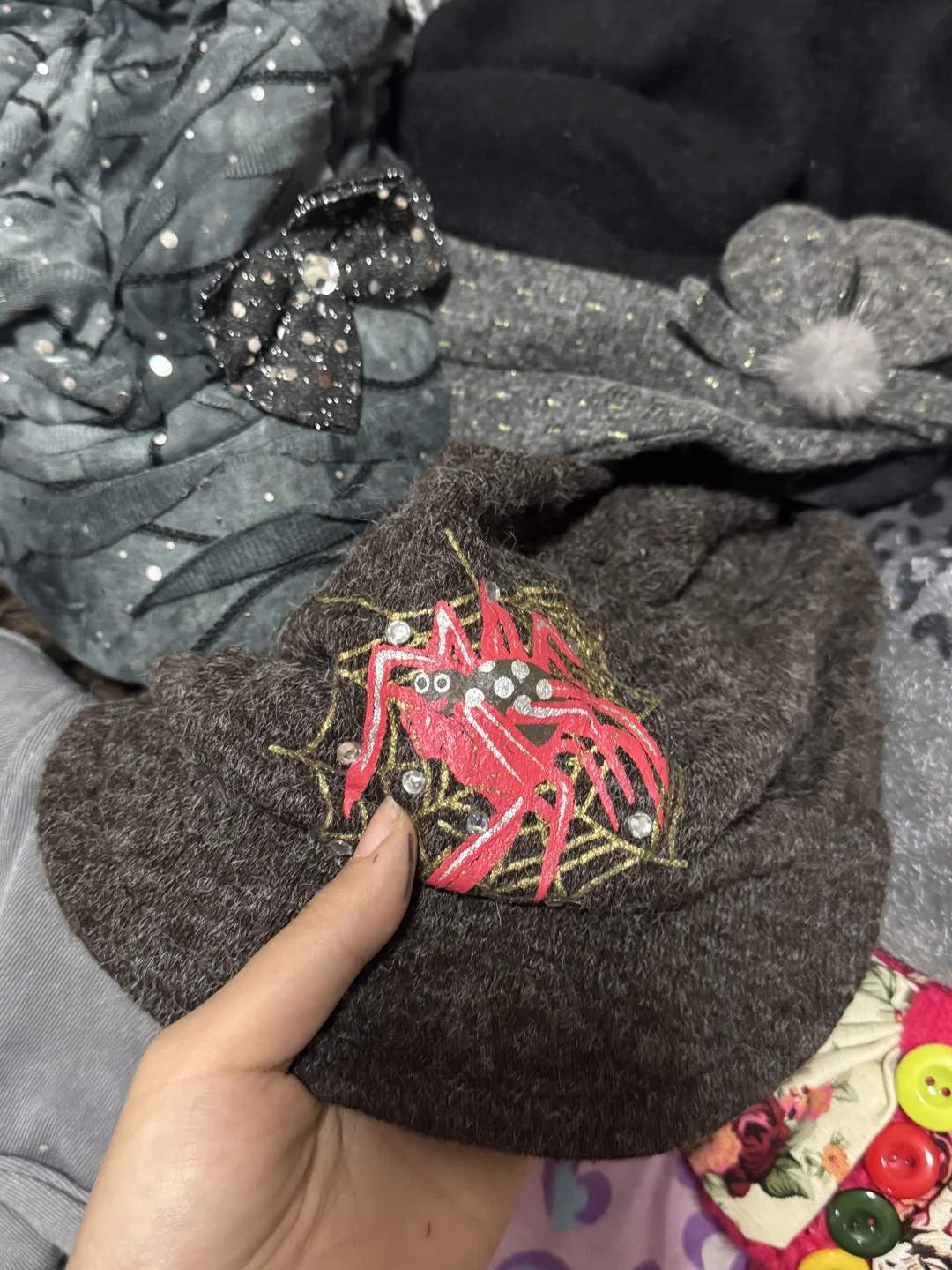 oi！难道这就是千禧女郎的帽子吗