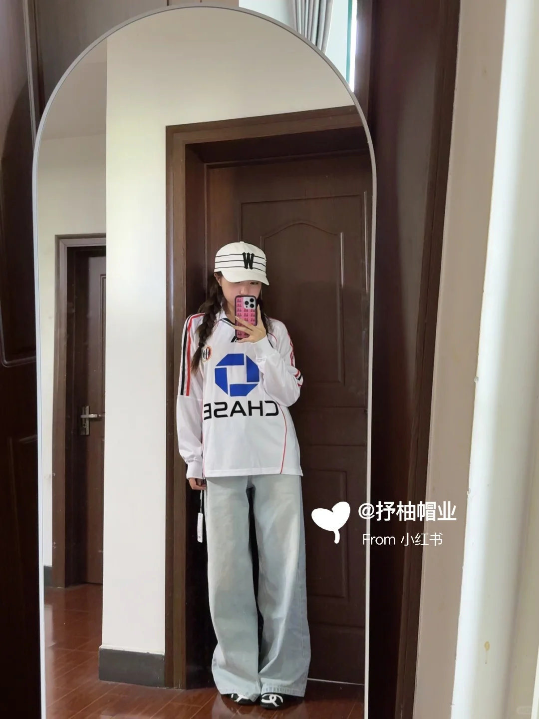 库房实拍‼️?ins博主同款帽子真的太好看啦～