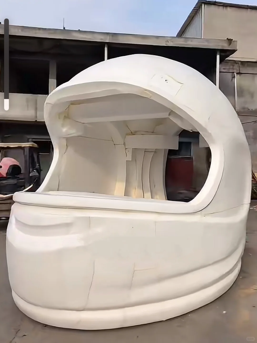 工厂揭秘！超火玻璃钢头盔咖啡店诞生全流程