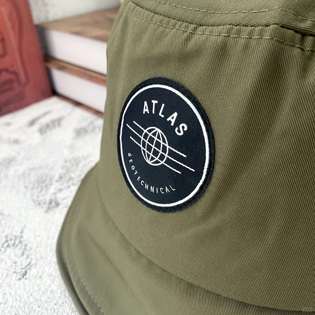 ?作为帽子定制专家，满足您的个性需求。