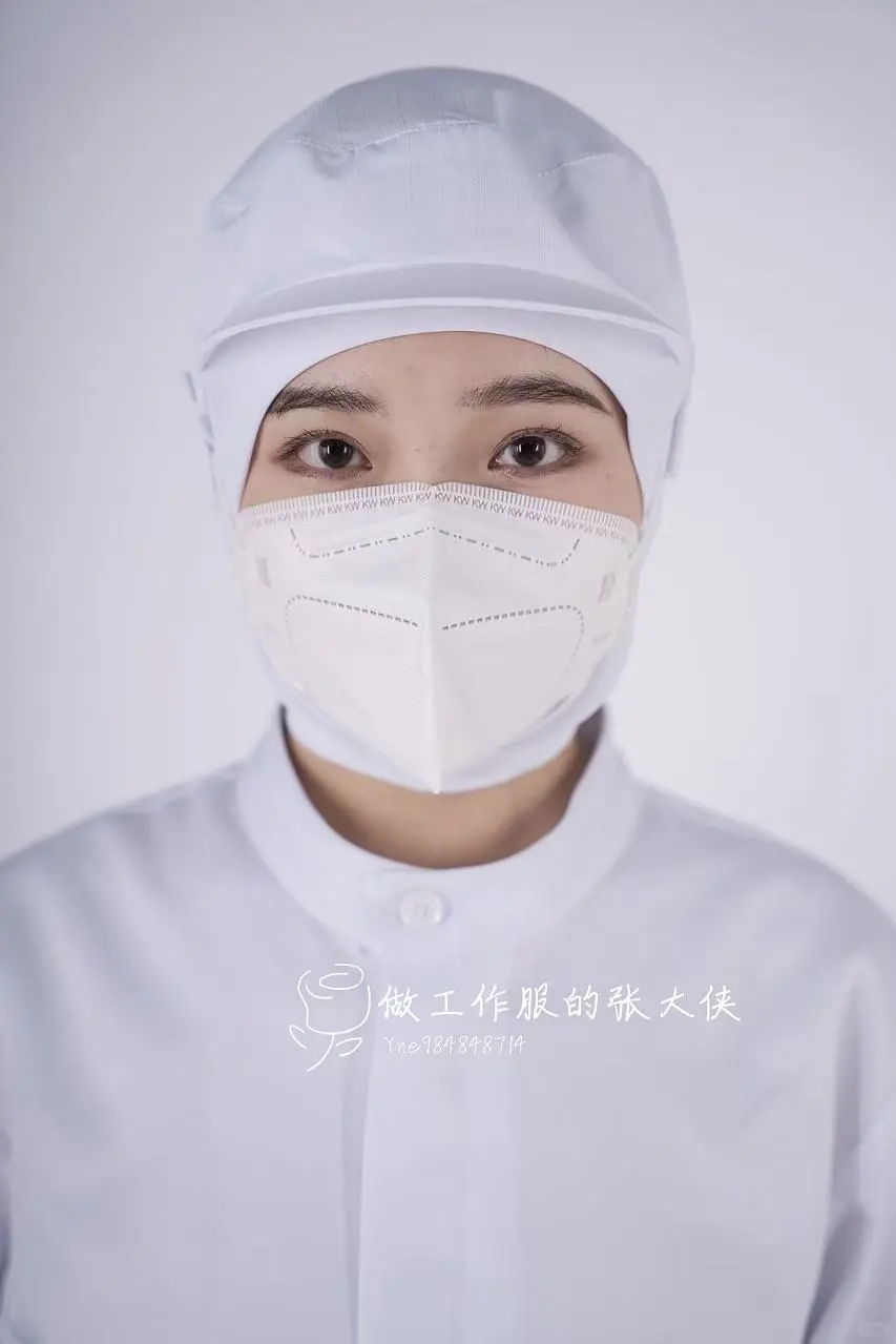 ?食品工厂的时尚秘密：白大褂加全包围帽子