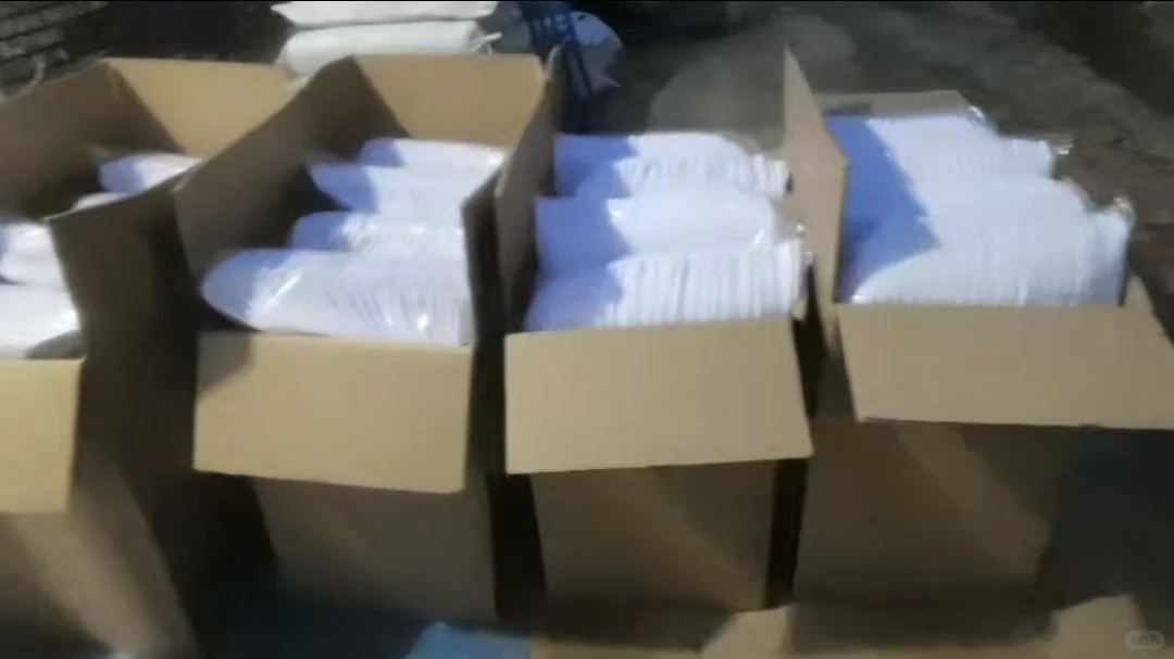 2000pcs hats are being delivered！
