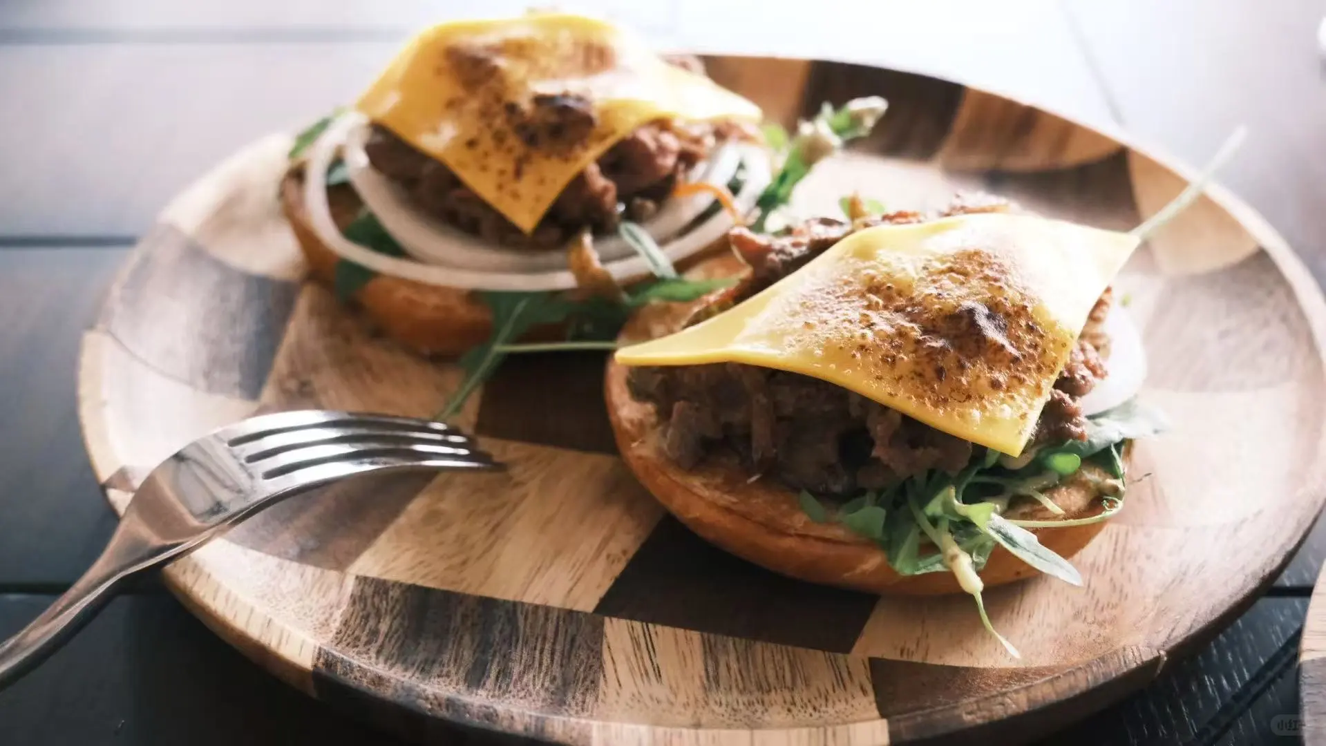 我说所有的酒都不如你，直到喝了这杯。