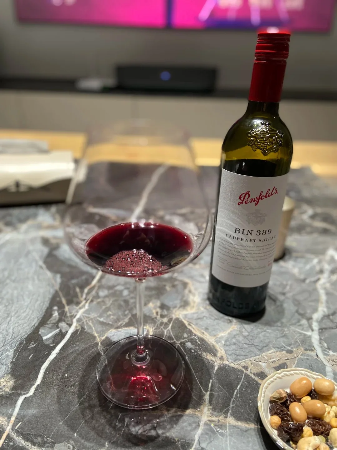 喝酒的照片不要发在朋友圈了