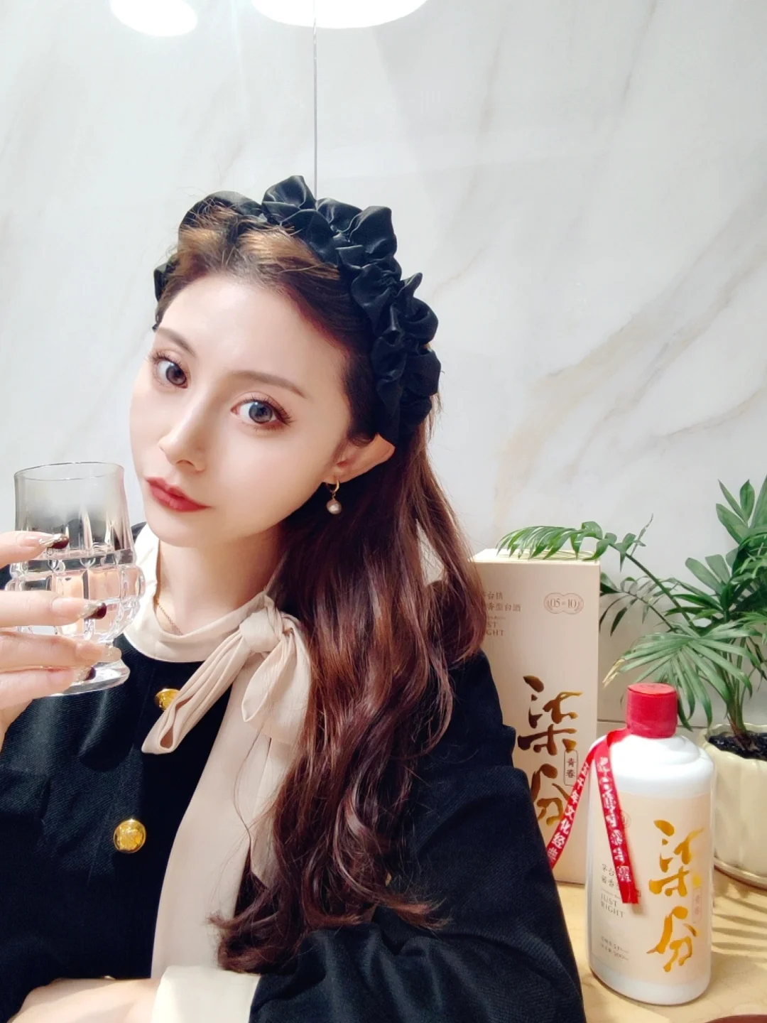 开启酱酒赛道的女生,人脉开挂指南