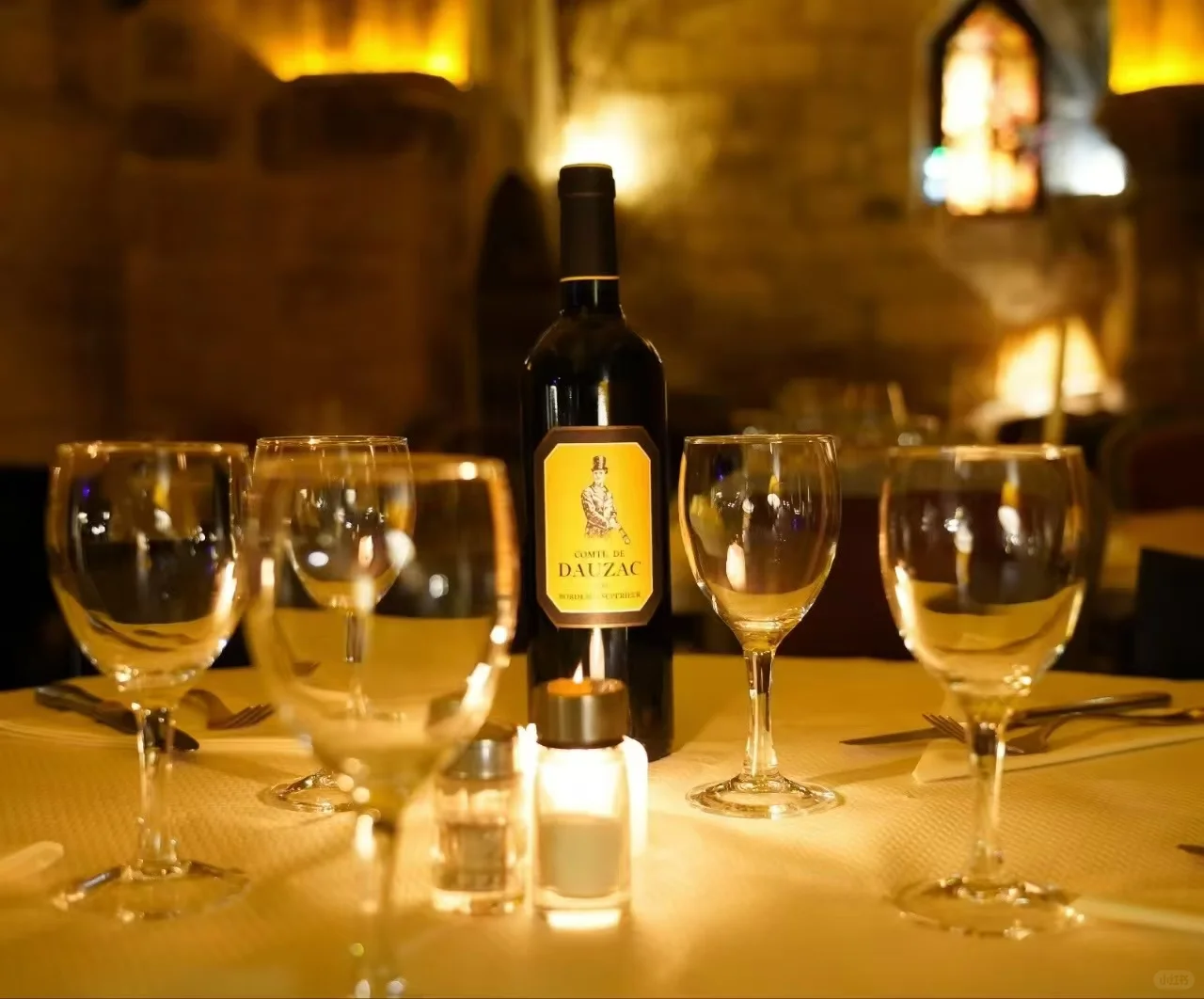 挖到列级名庄宝藏了,闭眼屯3箱