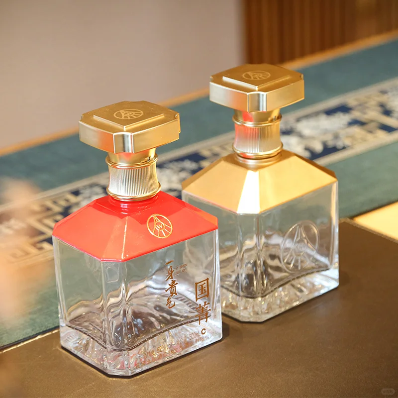 ?五粮液生态国菁一身贵气礼盒?