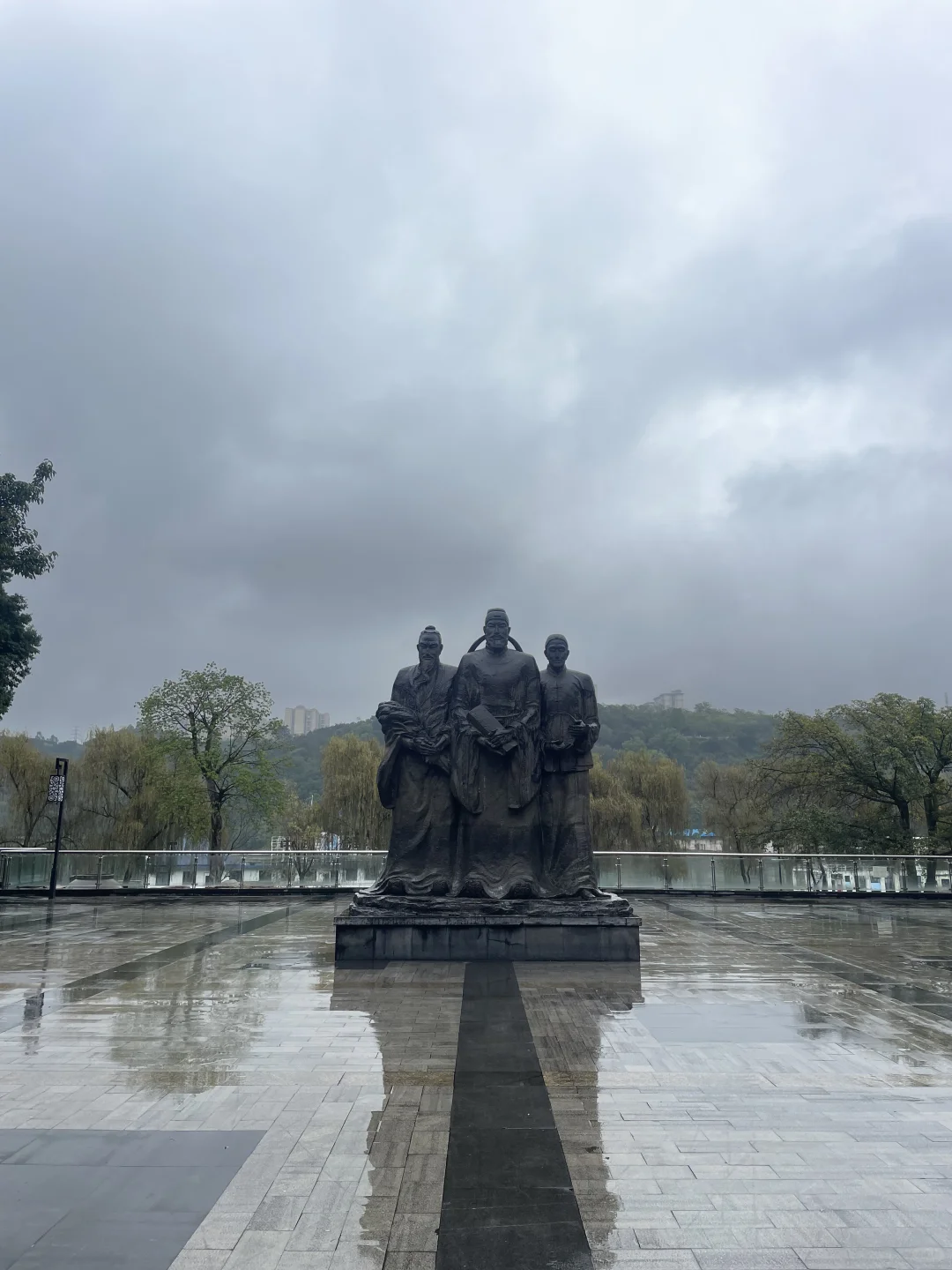 酒城：泸州 中国白酒?三圣