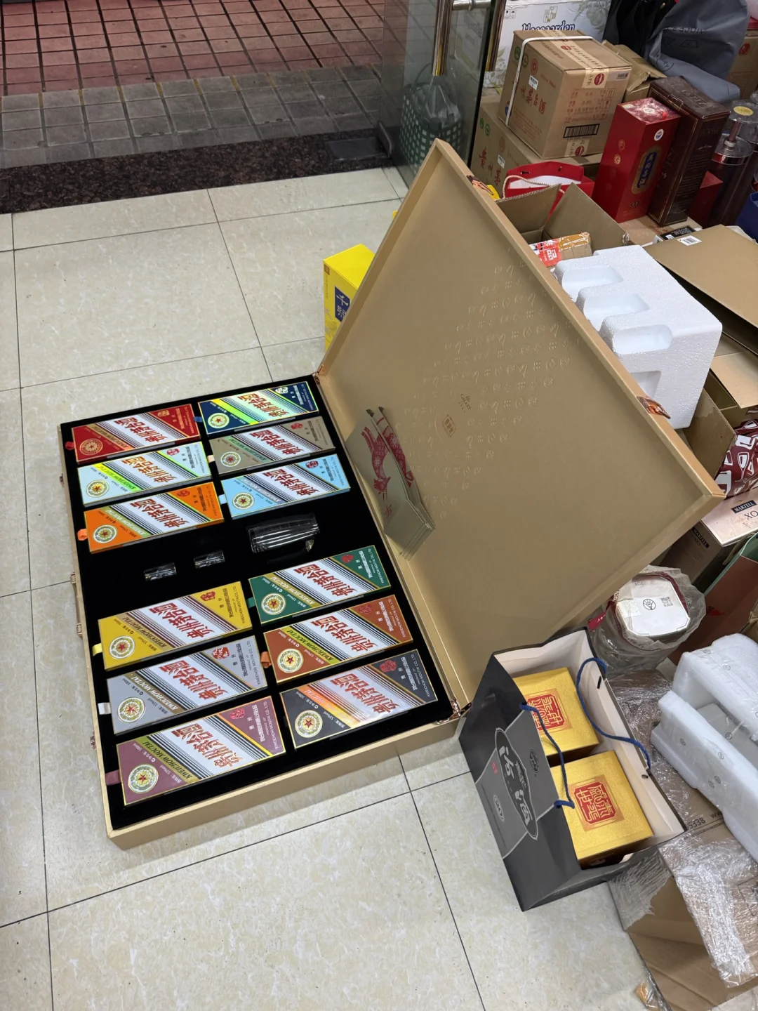 ?茅台全套生肖马羊年才是真硬通货？