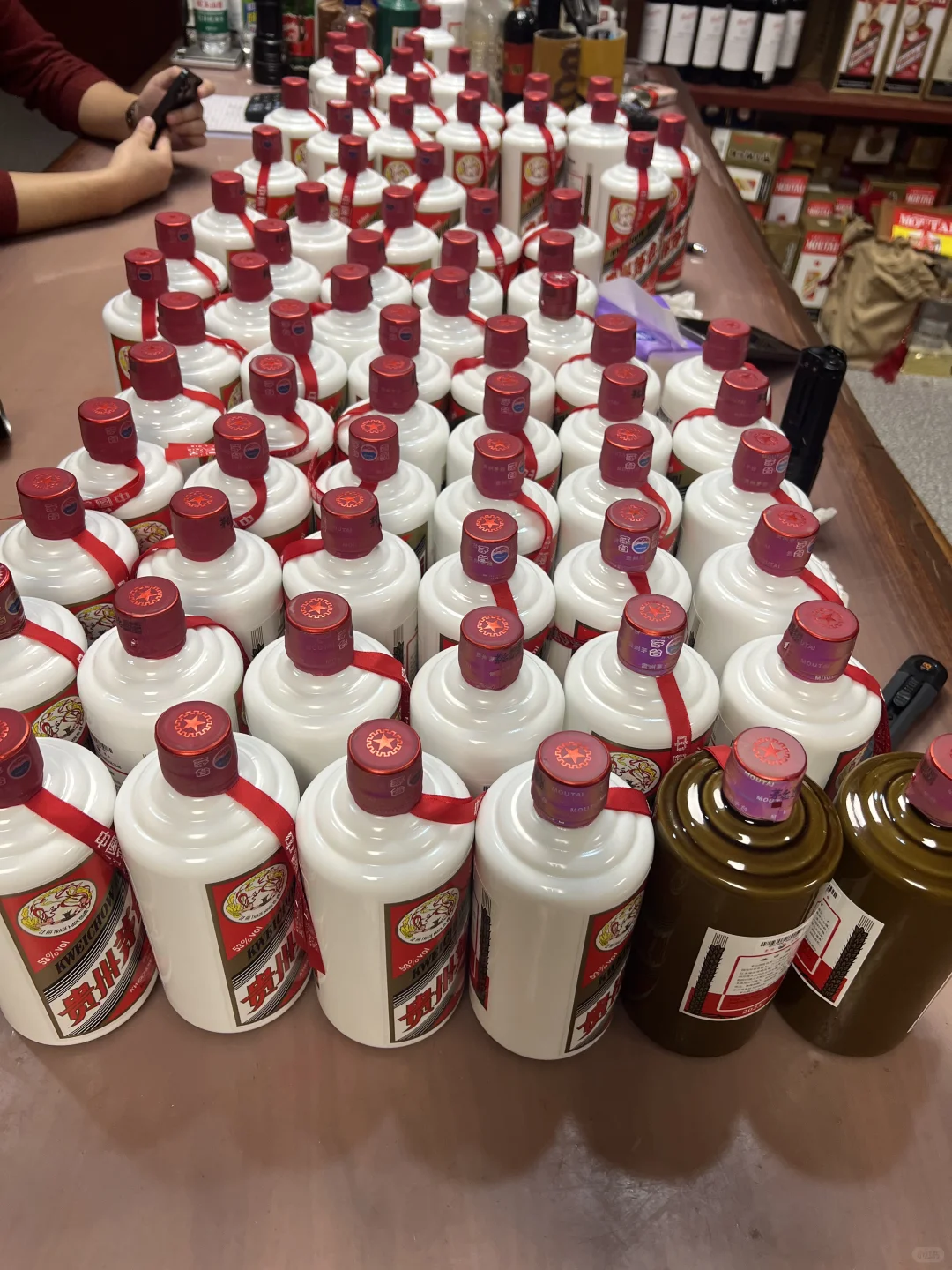 回收茅台五粮液剑南春洋河古井贡四特酒老家