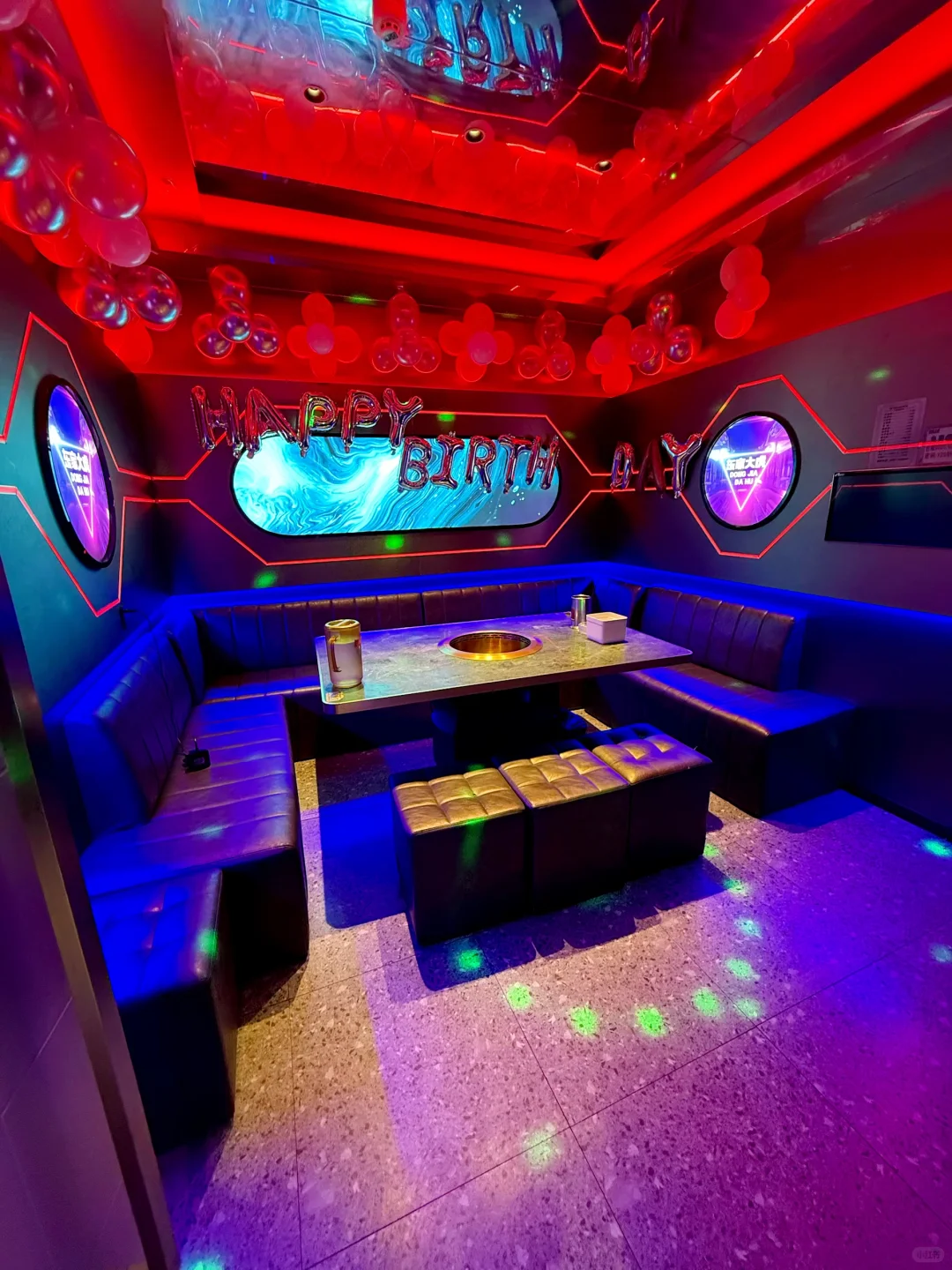 乌鲁木齐真不缺，有意思的欢唱火锅店