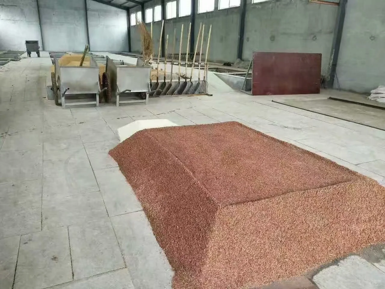 酒曲的制作，一坛好酒应从酒曲制作开始❗️