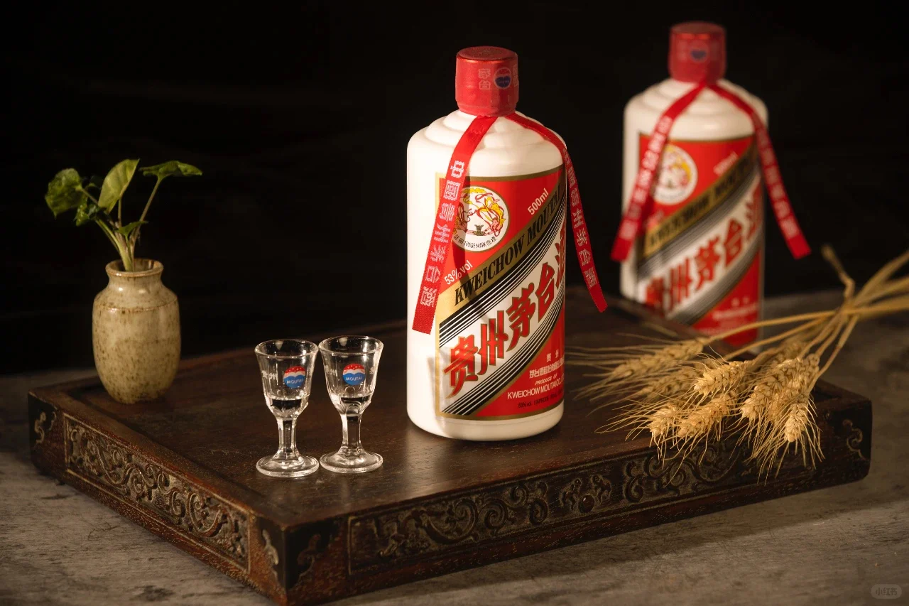 茅台美学暴击｜不止是酒，更是中式高级感的