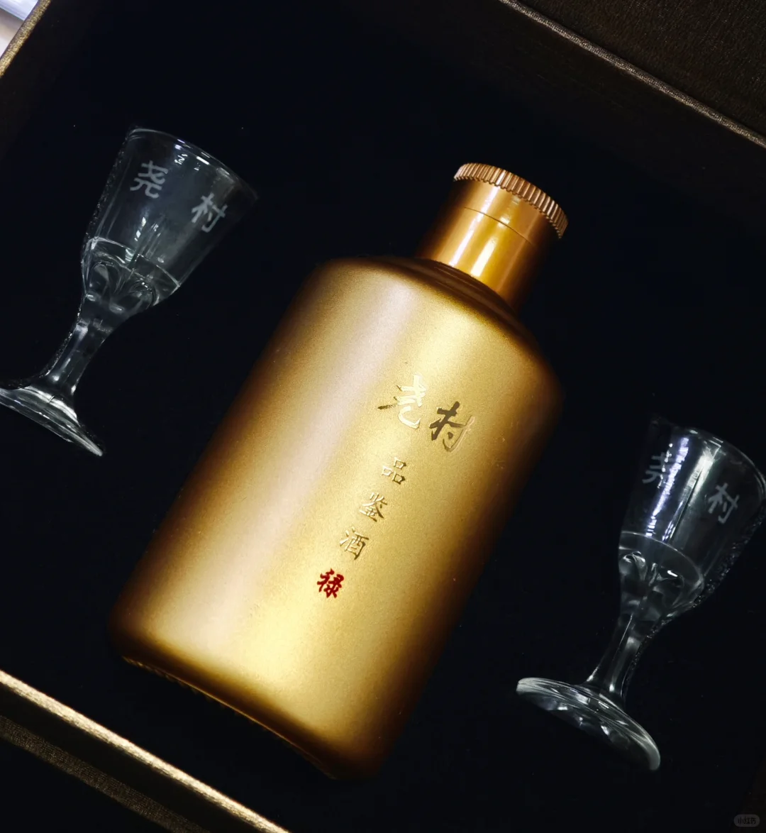 这什么公司强制员工卖酒？？