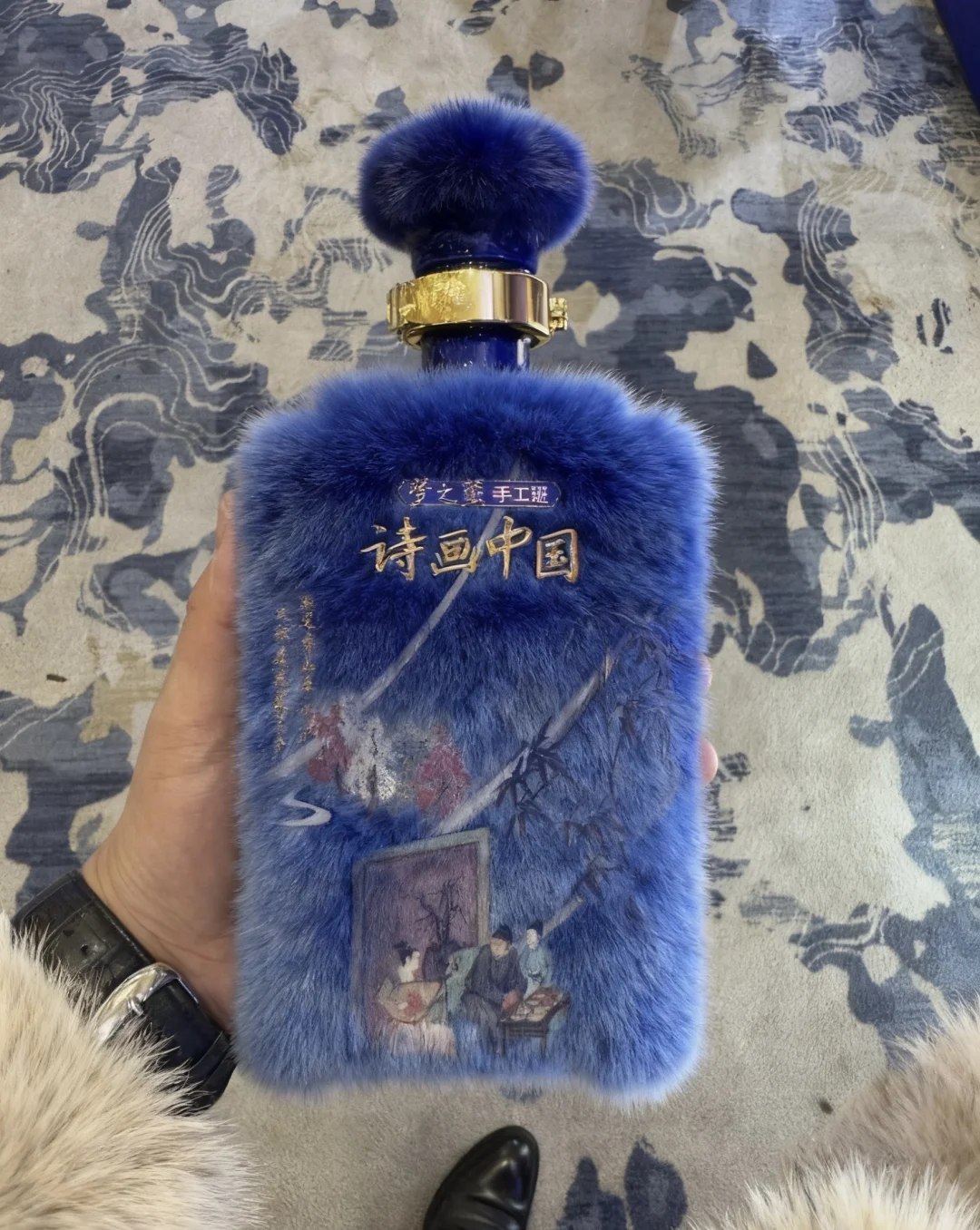 天冷加衣，白酒也是