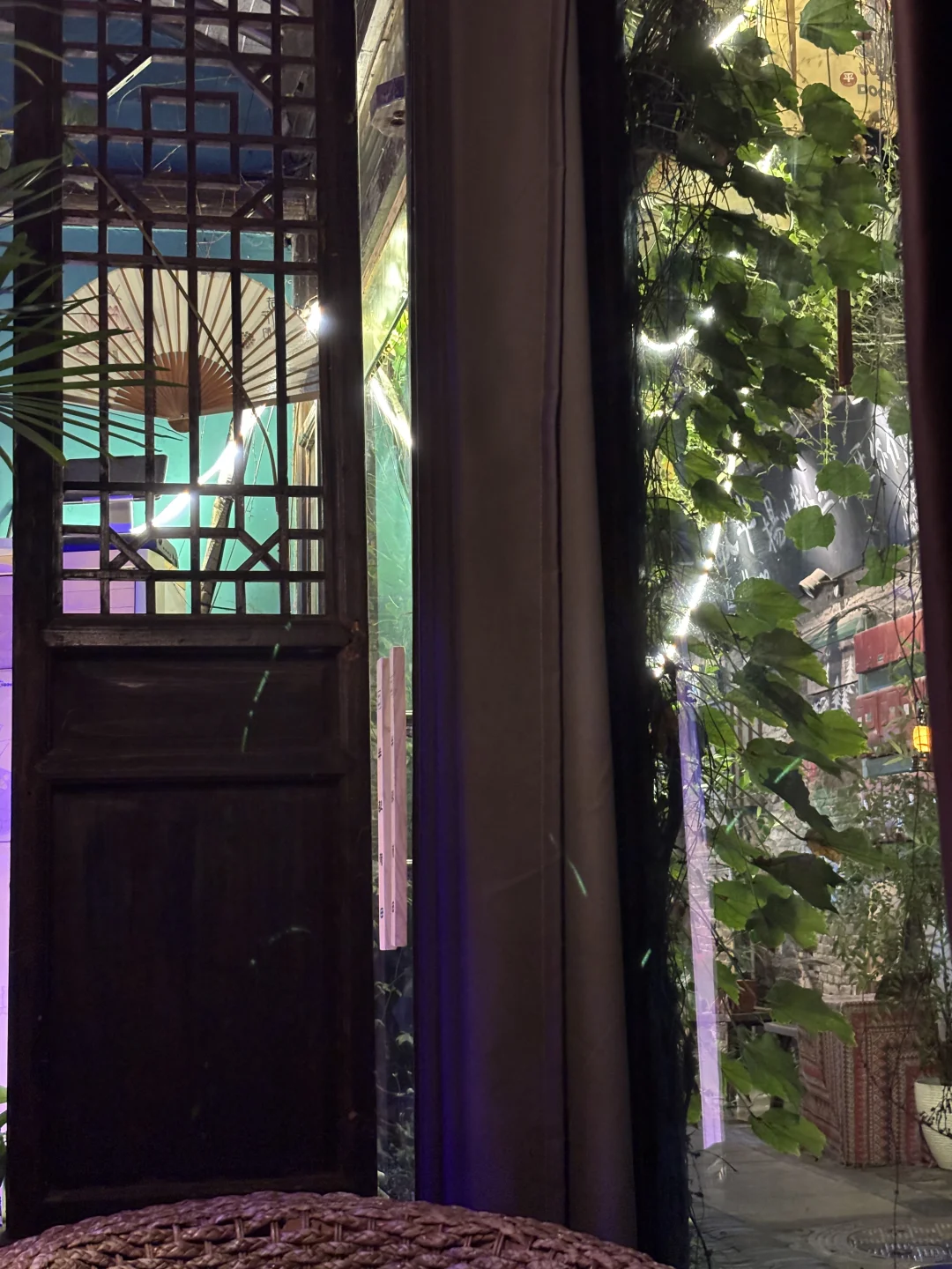 白天卖串儿，晚上卖唱的的坎坷人生