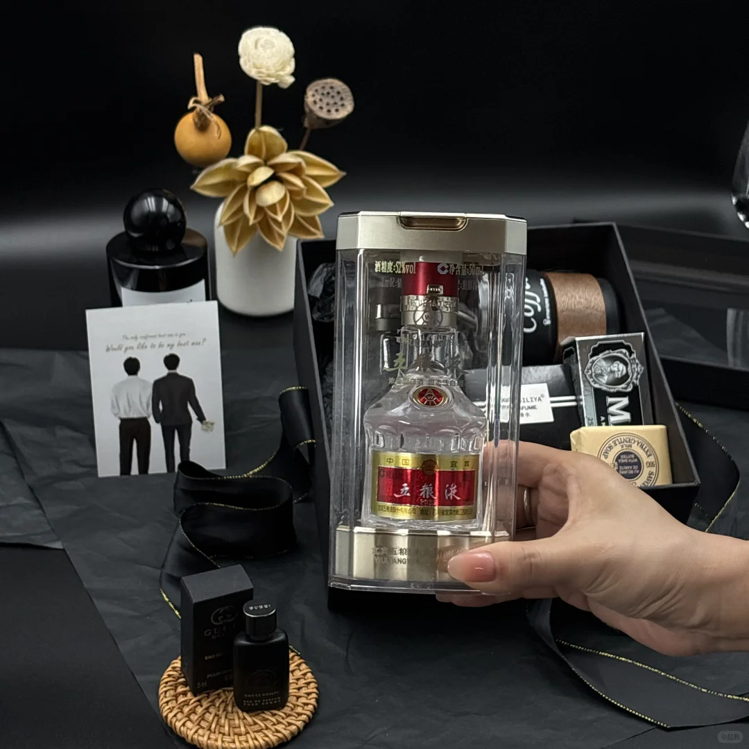 结婚伴郎伴手礼｜满满的仪式高级感?