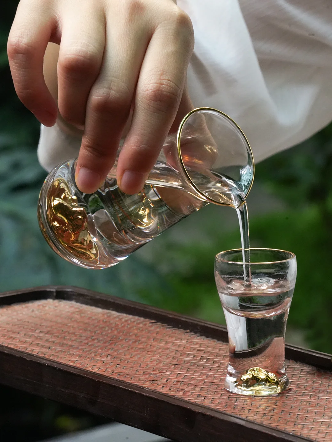 茅台美学暴击｜不止是酒，更是中式高级感的