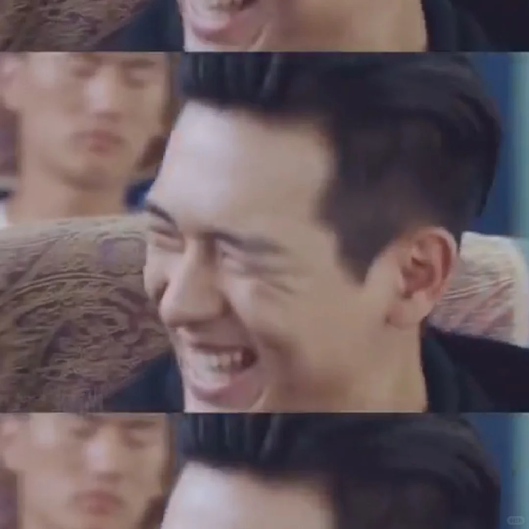 自家酒厂生产的纯粮食酿的高粱酒。