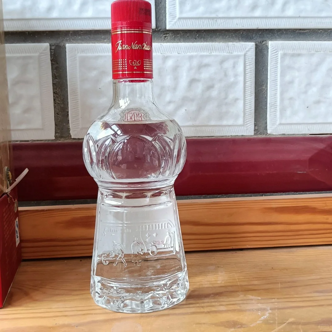 08年52℃剑南春一瓶，酒花好