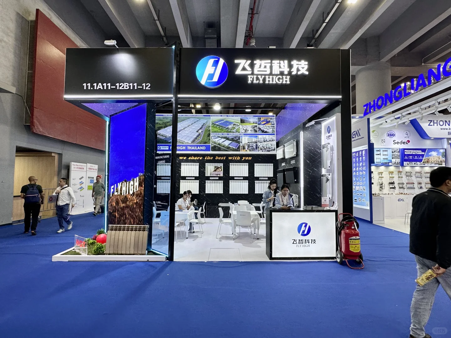 广交会双面开展台就这样设计！