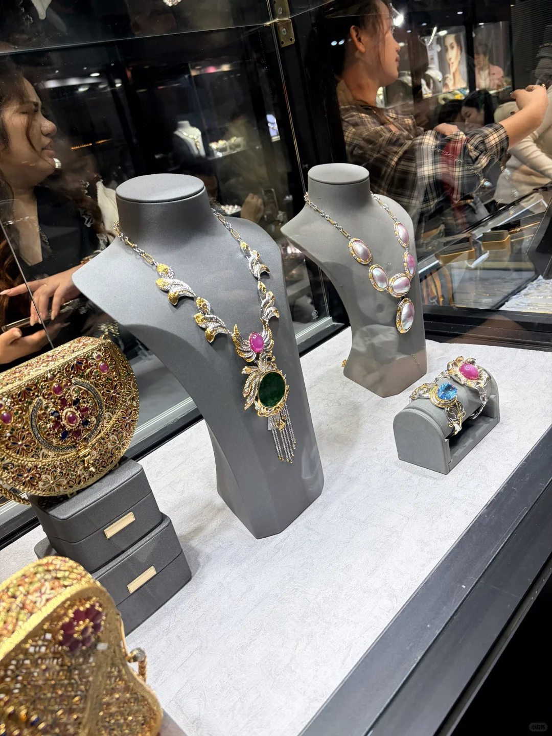 第八届进博会参展Vlog two!(珠宝版??️)