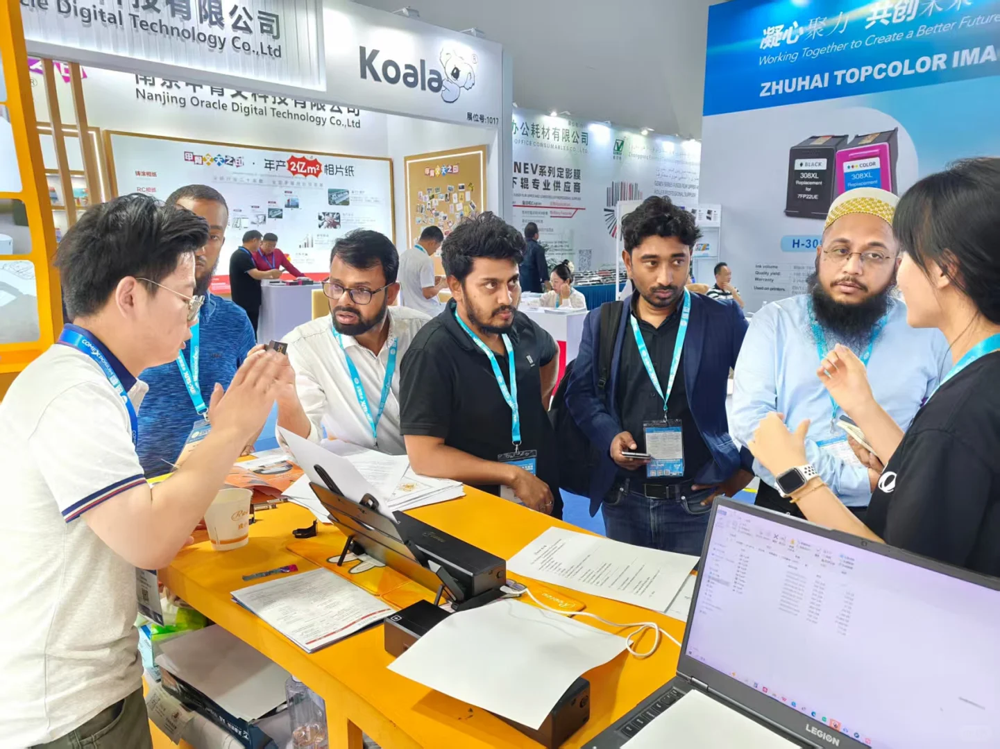 燃情收官!戎小兔闪耀珠海国际办公展