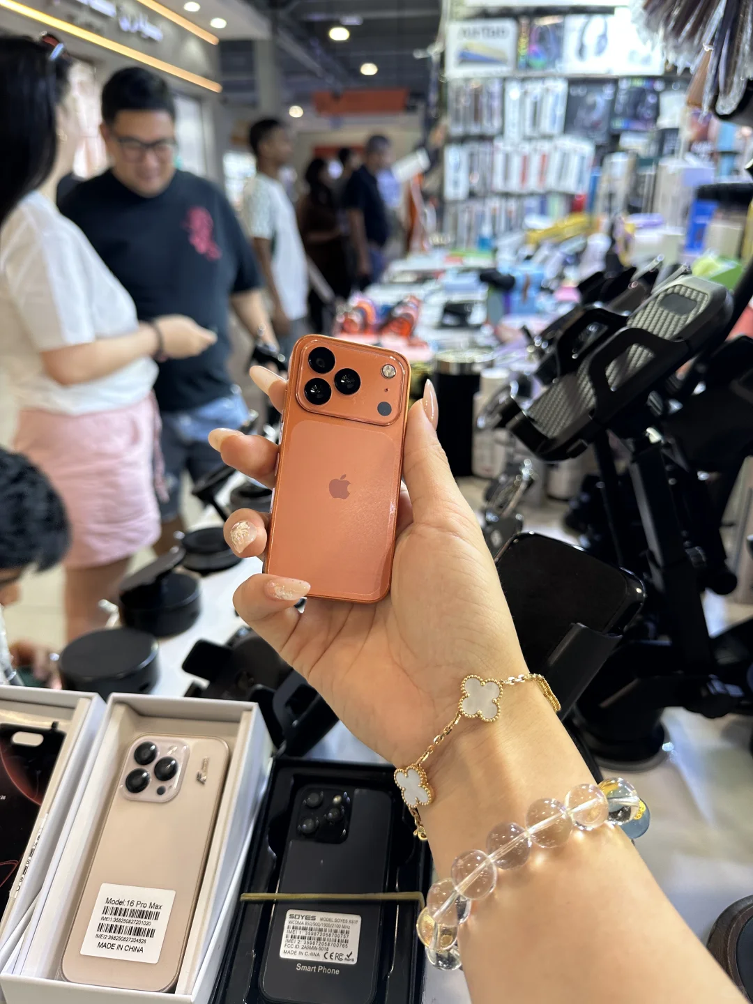 我在迪拜买了个爱疯17