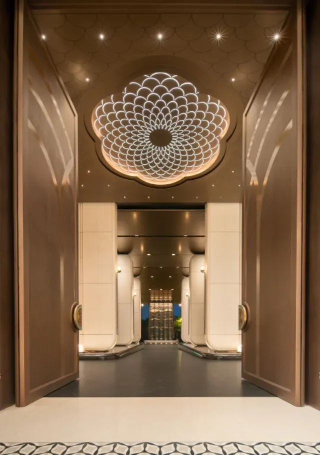 广州顶豪疯了!保利保利玥玺湾狂揽106亿!