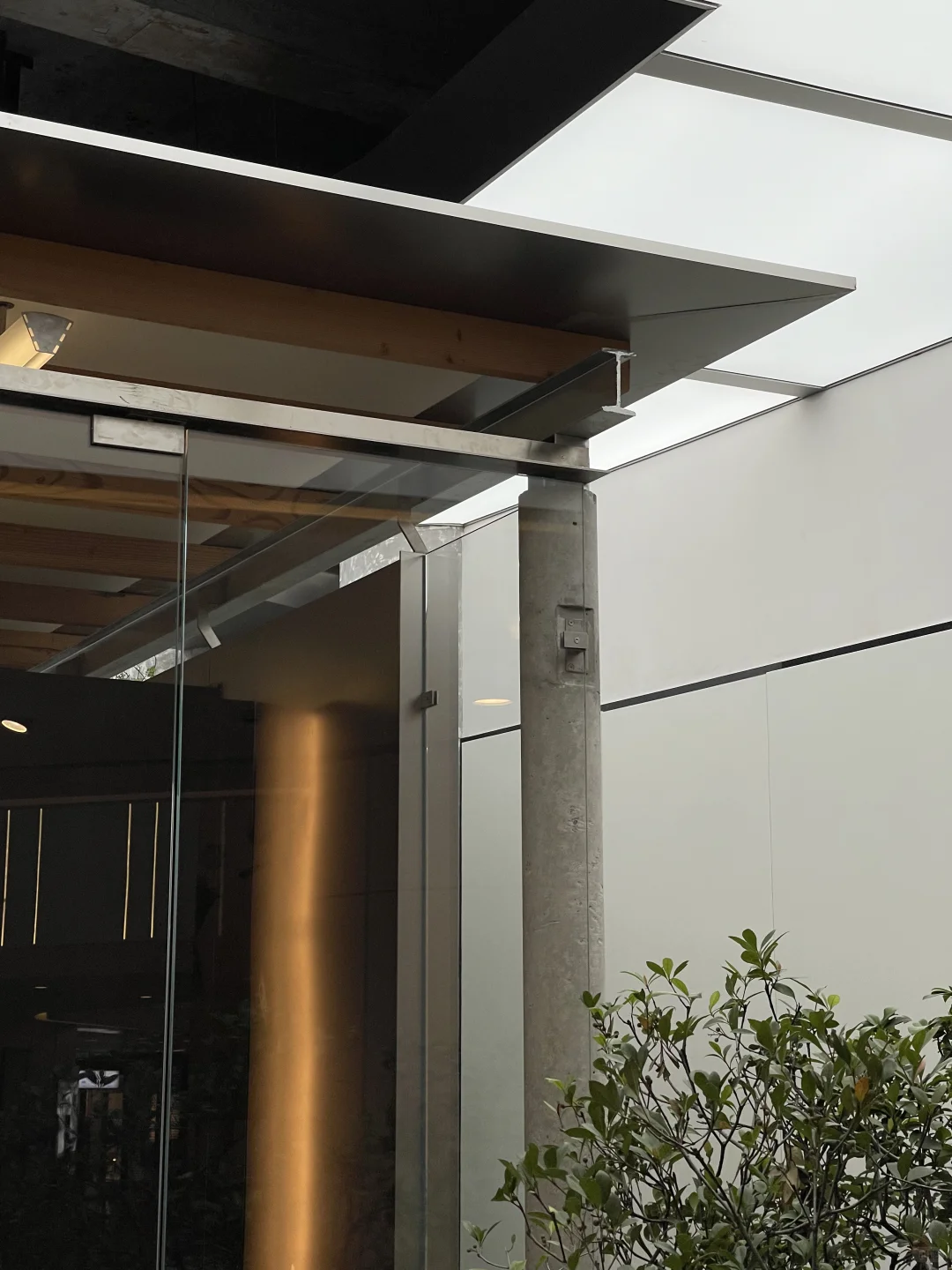 走进一家工业风的亭阁空间|上海poqqen pohl