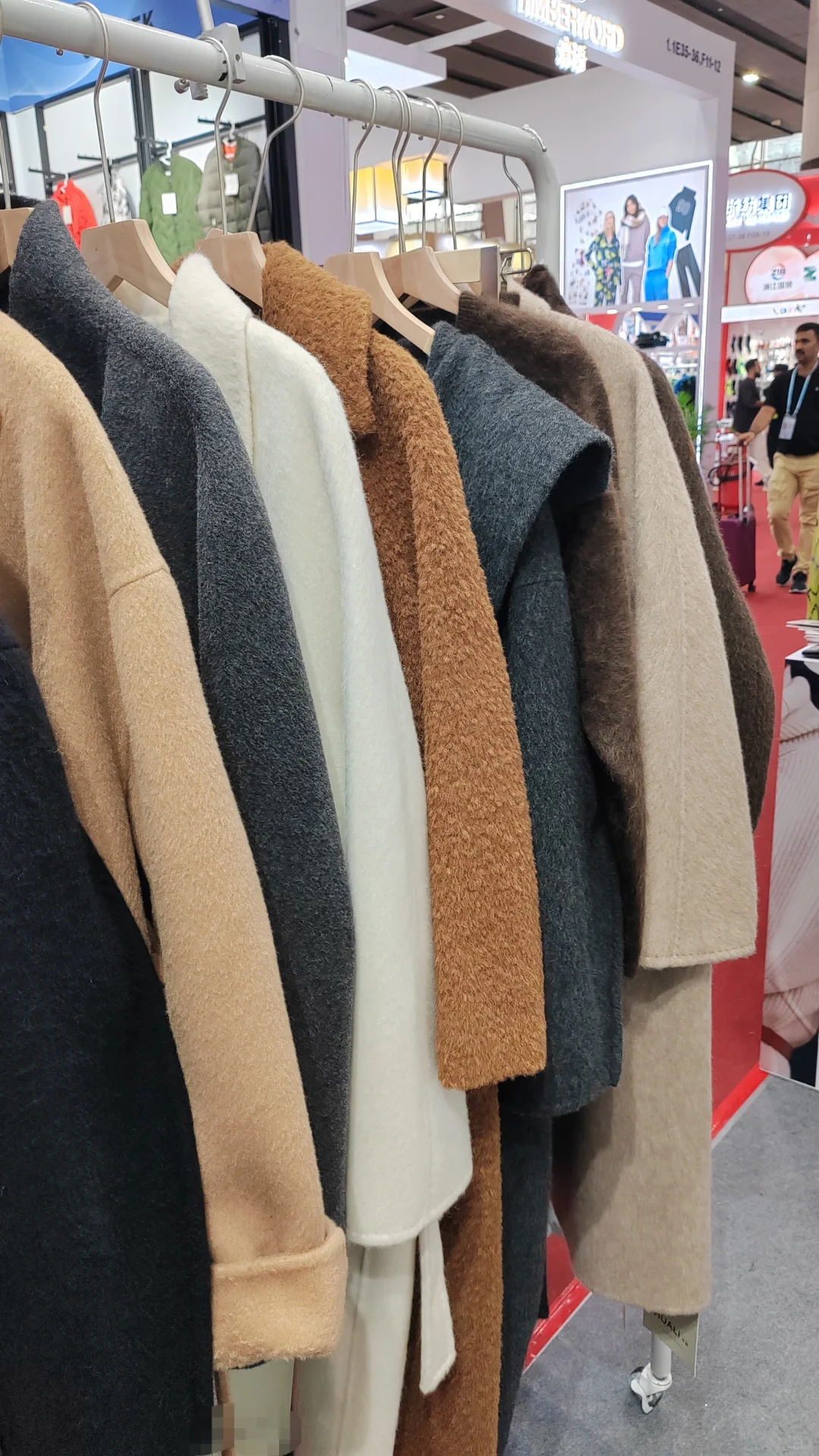 又可以来广交会买大衣！