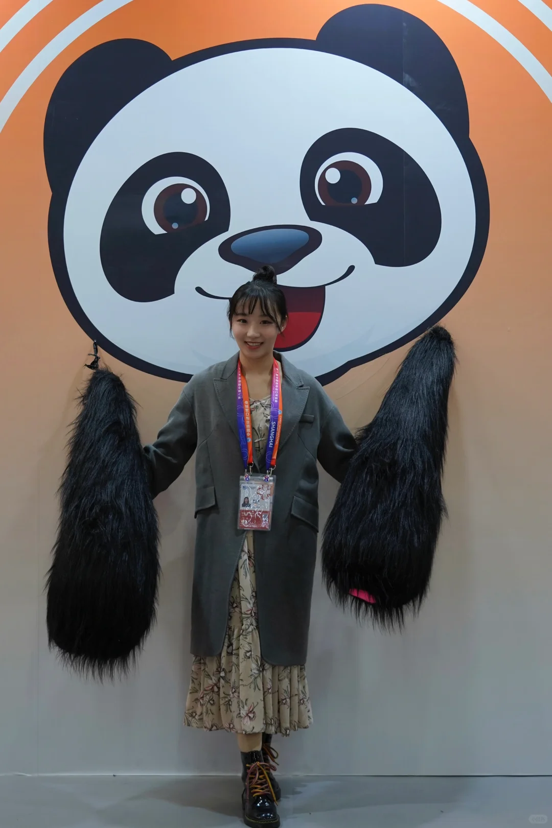 来了来了她来了！第八届进博会记者工作照