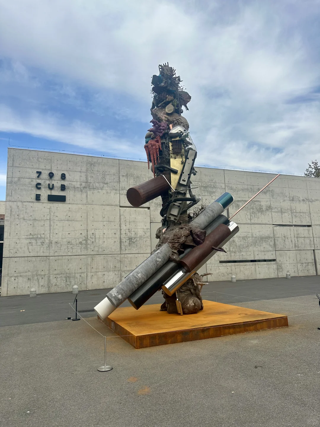 在工业风里遇美学与科技的碰撞