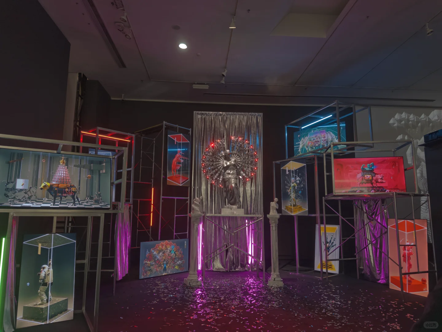 广美看日本平面设计展意外看到赛博美学