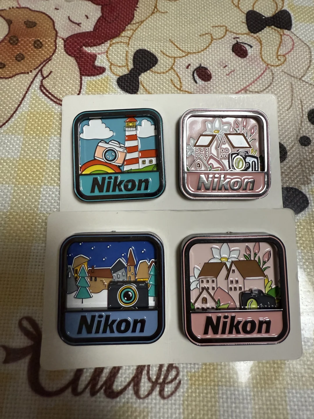 进博会的线下盲盒徽章不要忘记