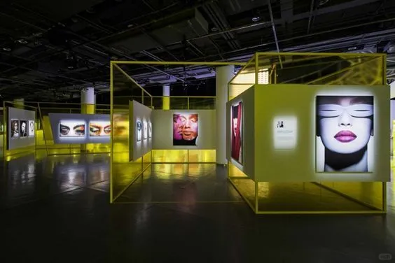 光影流动间✨工业风光影艺术展太出片啦！