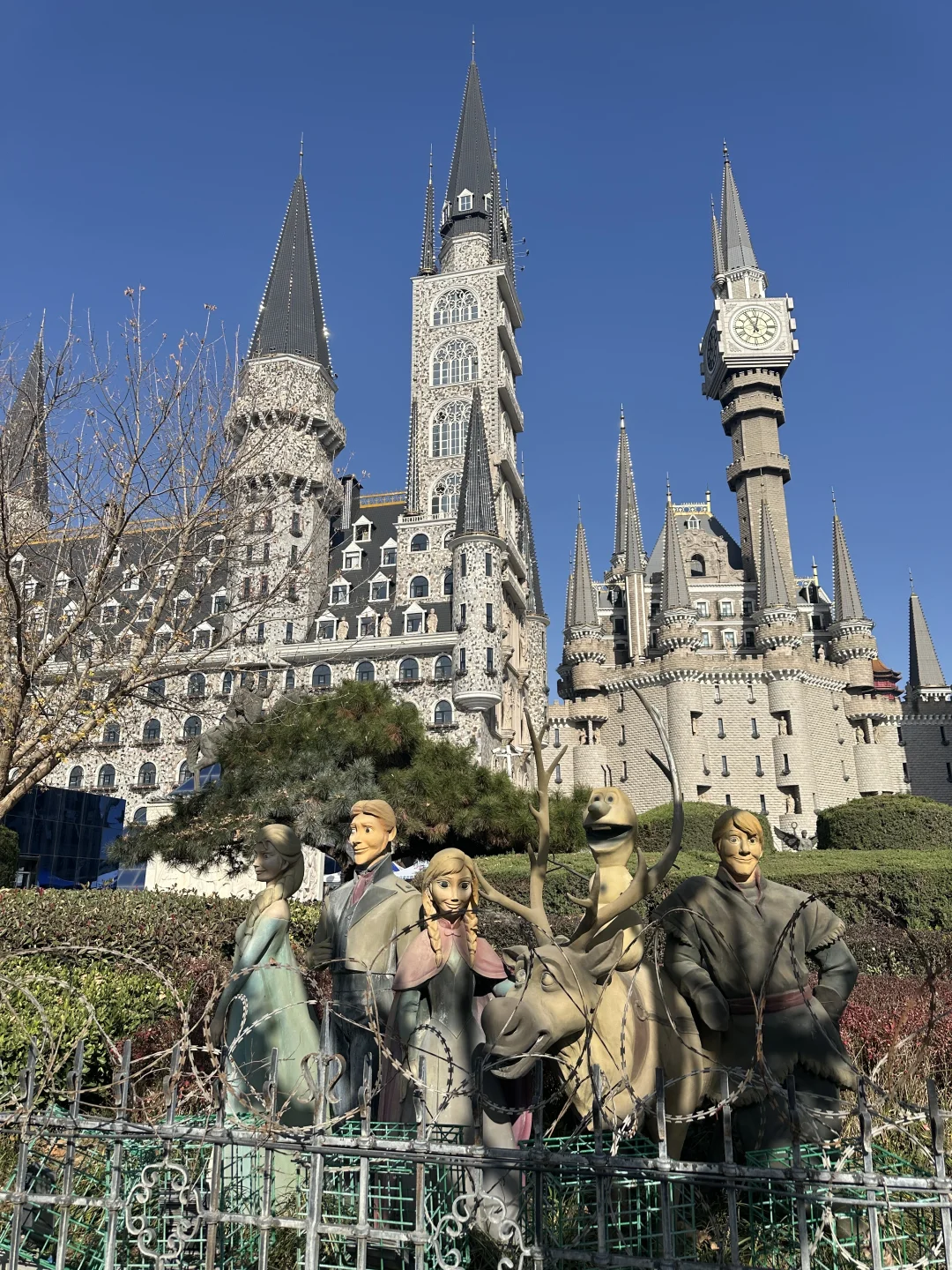 来河北美院看雕塑展啦