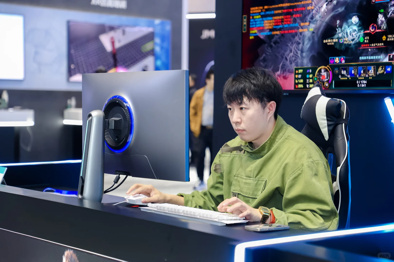 和海信，看见不一样的世界