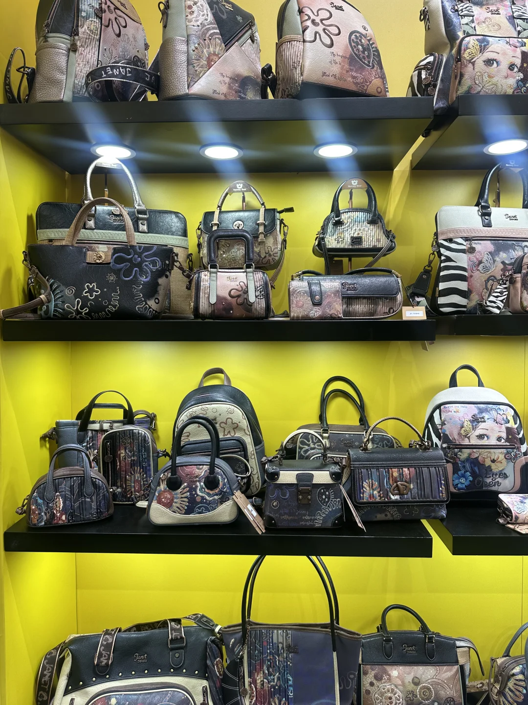 究竟是谁啊？在广交会买到了全球首发！！！