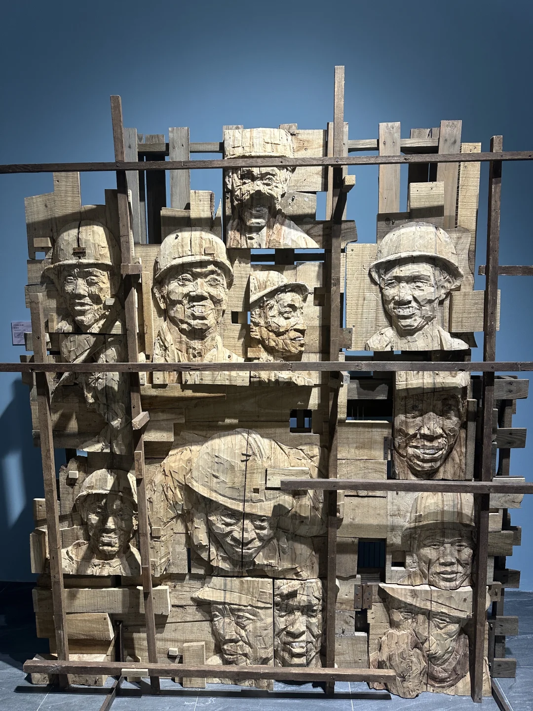 来河北美院看雕塑展啦