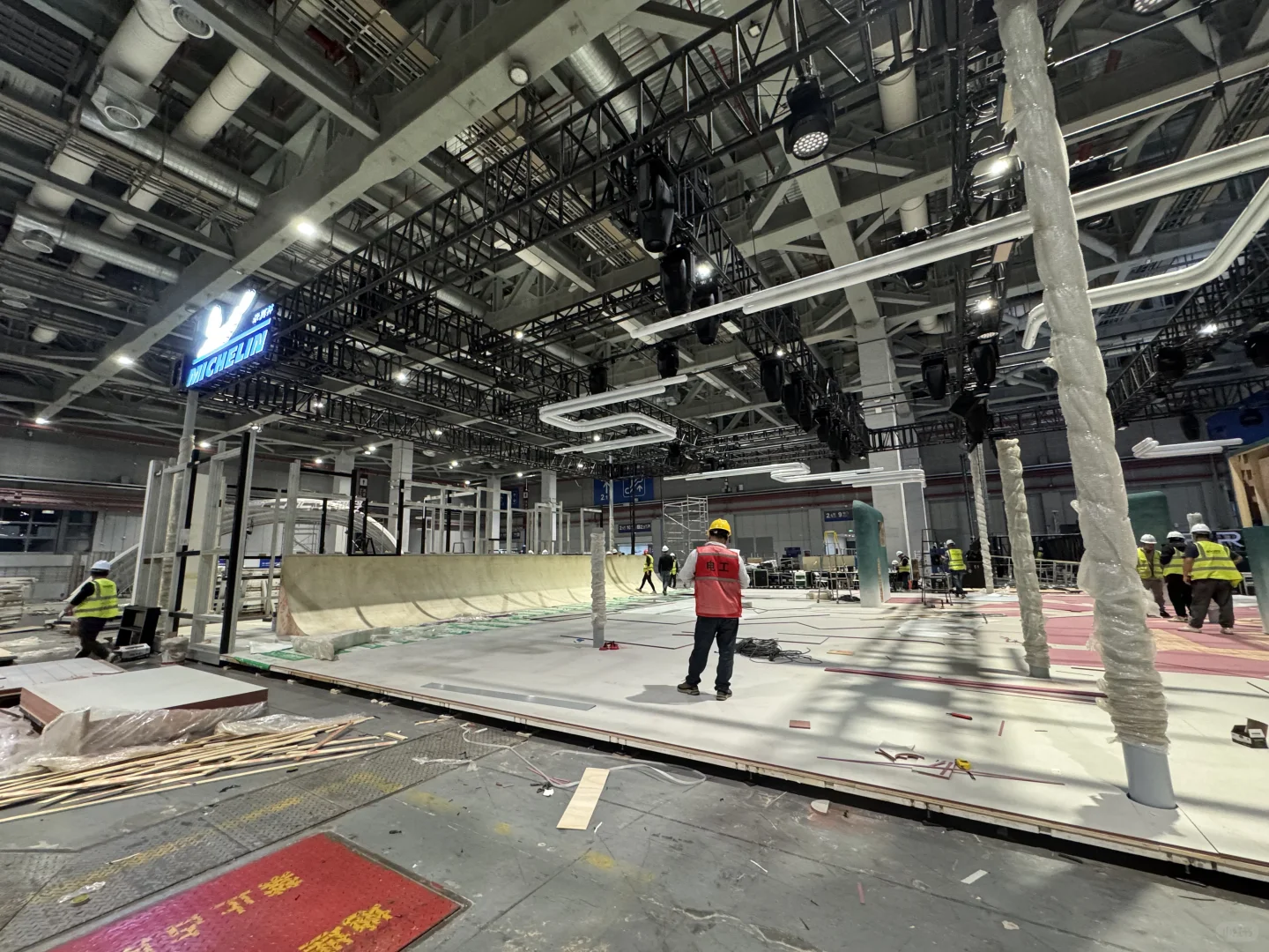 进博会的山河图 值得一个最佳展台创意奖吗