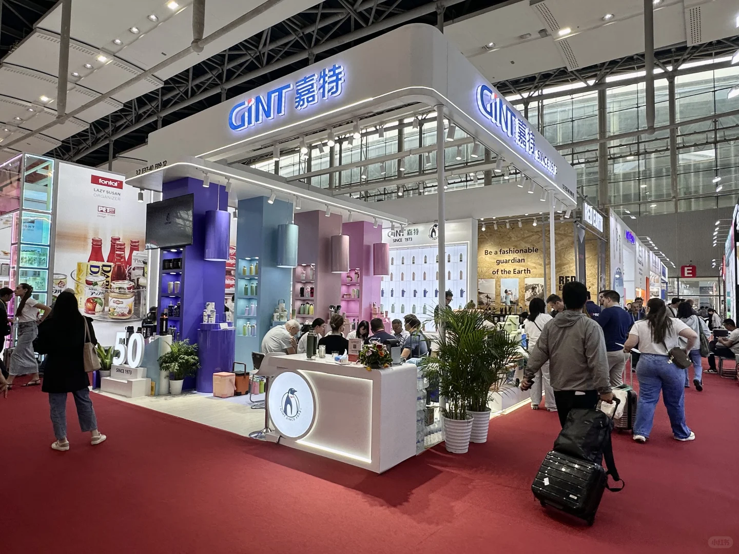 广交会双面开展台就这样设计！