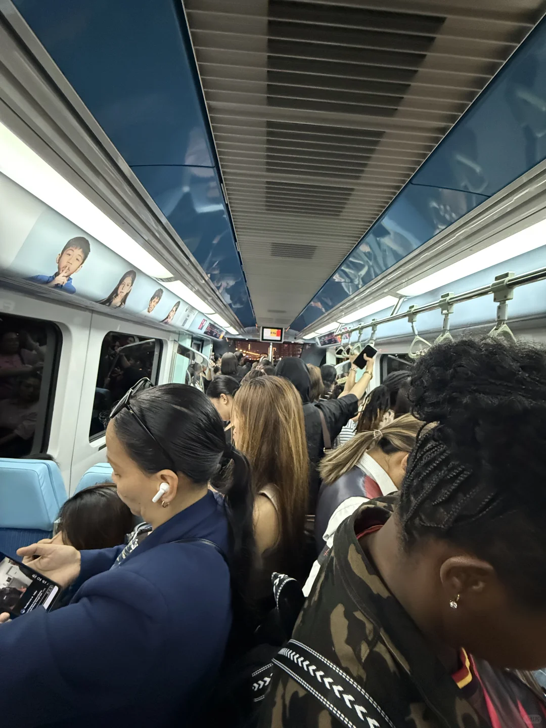 迪拜?一半清醒一半醉?