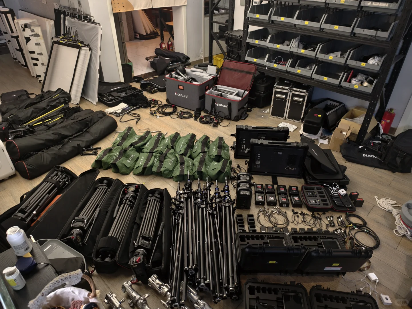 杭州拍片缺设备?找我们!萧山影视器材租赁