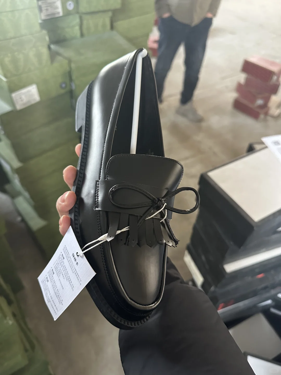 品牌鞋子2万多双