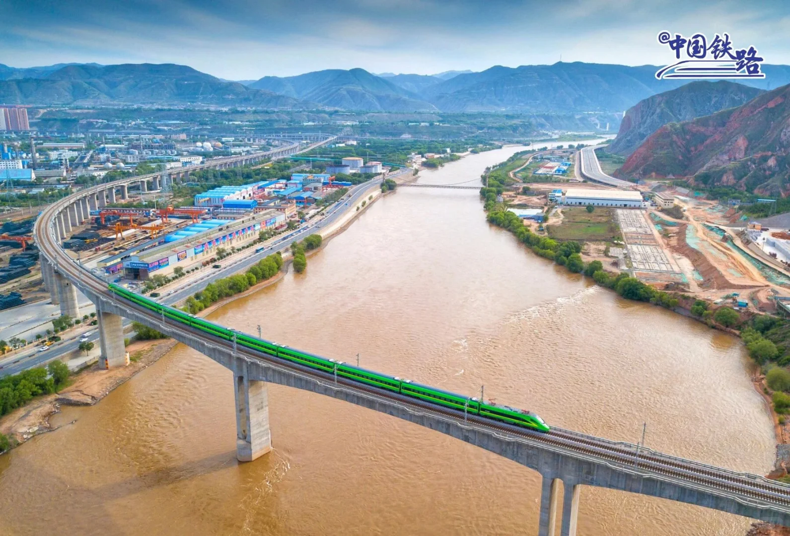 轨道交通|既然没有地铁就用国铁代替吧?