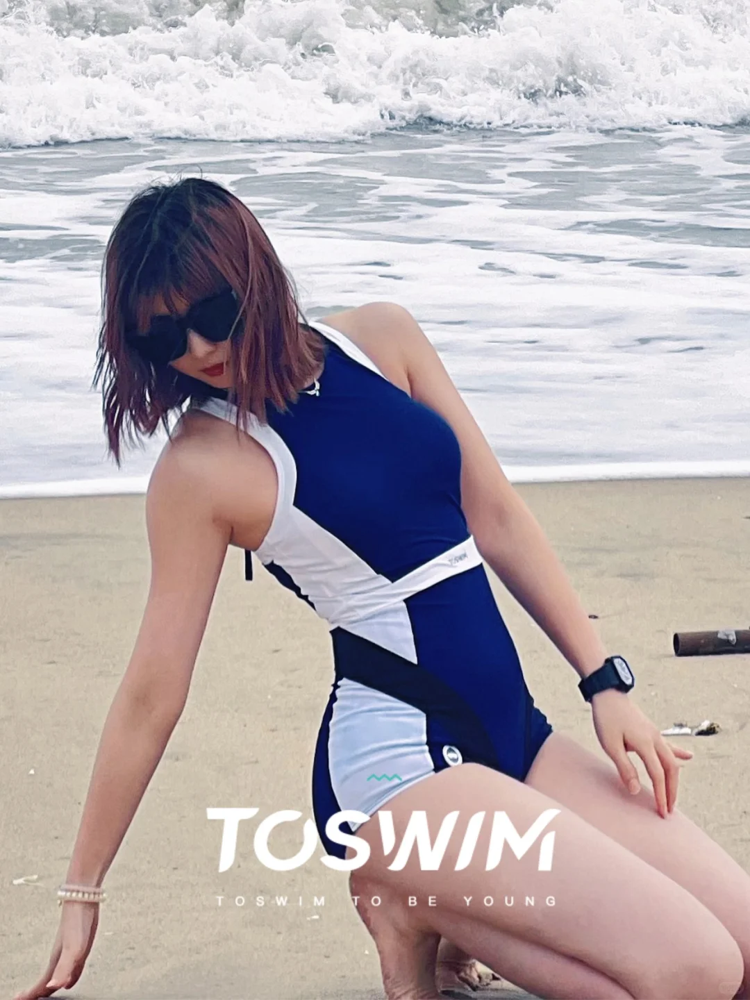 海边冲浪必备连体泳衣+斗篷