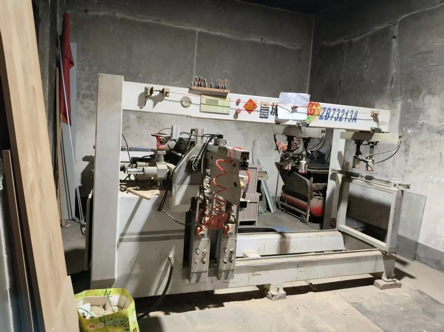 【出】排钻机，封边机，分割机